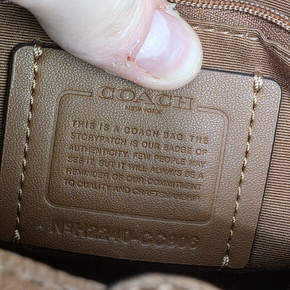 COACH CC906 Dempsey Tote Bag 22 Signature Jacquard Coach Patch Rainbow Stripes - Picture 8 of 10